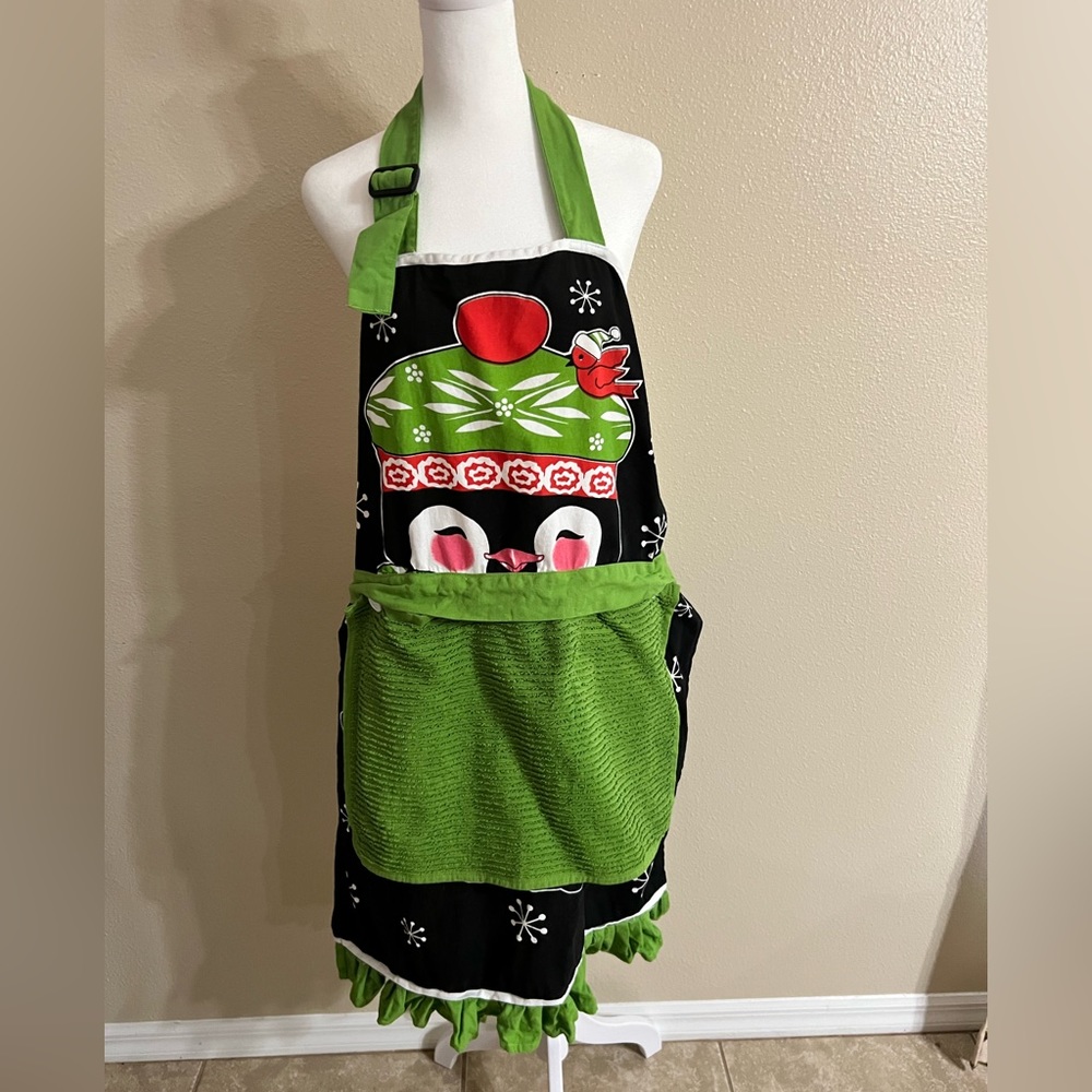 Christmas penguin with removable towel apron
